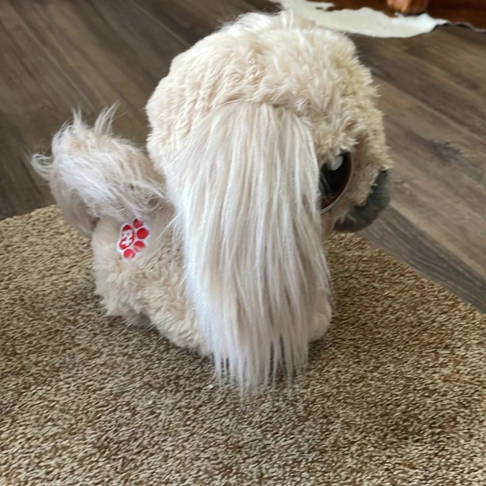 Little Tikes Rescue Tales Pekingese Adoptable Pet